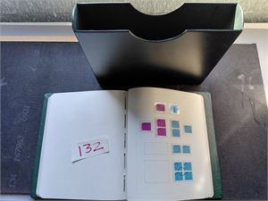 Grønn LT perm med svart kassett med en del egenmontert 60-70-tallet dels i enheter. Verdien ligger i permen