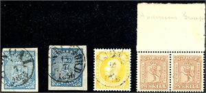 Norske frimerker i innstikkbok.