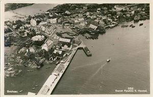 Nordland Svolvær, flyvefoto (Harstad 332). Småf. s/hv. Stpl i 39. Pen kvalitet