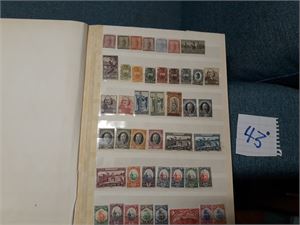 SAN MARINO Eldre til 60-tallet i 16 siders bok inkl få miniark. Mer stemplet enn vanlig i denne perioden
