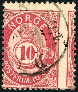 25 II. 10 øre skravert Posthorn, variant "Sterkt feilperforert". Lettstemplet "Drøbak".