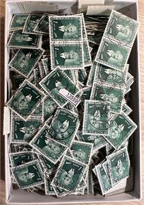 Nk 350 o. Stor mengde i lita eske. Ser ut til å være noe for stempelsamlere!