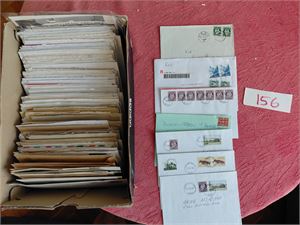 BREV Diverse i skoeske, mest halvgammelt. Noen muligens sistedagsstempler. Blandet kvalitet, vekt 1,8 kilo