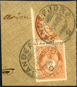 74. Y "3 øres" porto. 2 øre fintagget Knudsen med stående vannmerke i vertikalt par på lite brevstykke, der øvre merke er halvert. Stemplet "Sandefjord 15.8.05".