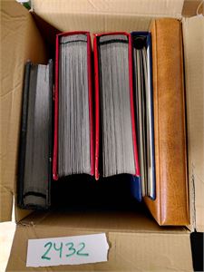 MOTIV: ORKIDEER Mengder av merker i 5 bind hele verden. Ser ut til å være overlegent mest postfriskt. Dublisert, vekt 10,6 kilo