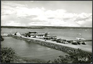 Sjøflyhavnen Fornebu. To ulike kort i storformat. K-0