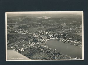 LILLESAND (Flyvefoto)  (01 Mittet). Meget pent stemplet "LILLESAND 7-X-37" til Sverige