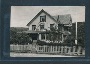 2037/3 SOLHEIM HOTELL, TONSTAD (Mittet) Storformat, stemplet "TONSTAD 14-7-52"