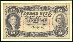 Samling/ansamling 10 kroner fra 2. og 3. utgaven (1921-1952). Hhv. 16 og 69 stk. Kvalitet fra 1+ til ødelagt.