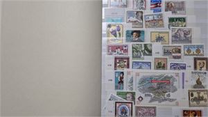 SENT INL. OBJEKT: ÖSTERRIKE postfrisk ** samling 1986-2000-tal i insticksbok. (Mi 1986-2000 € 500 samt 35 euro nominal)