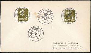 240. To 15 øre Løve på kort, begge anert med KPH "D/S Lyngdal" og ved siden "Kristiansand S. 22.10.37".