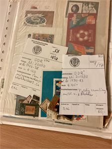 Tyskland DDR, lot med merker og miniark på plansjer