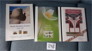 ÅLAND 3 årbøker med postfriske merker 1994-99