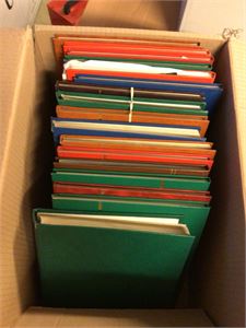 Verden Kasse med 17 instikksbøker "mange land"  ca 13 kg