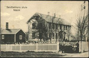 Sandbakken skule, Malvik. Brukt i 1926. K-2