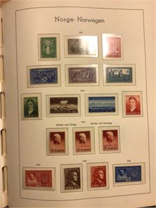 Samling Album 1877 - 1978 samt tj.mrk  */**  Omtrent komplett fra 1930 (**)