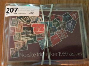 Årssett 1969 - 1975.  Prima kvalitet av de 7 første Norske årssett.  (8.150,-)