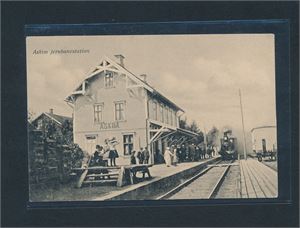 JERNBANESTASJON-ASKIM (Mansrud 502). Ubrukt