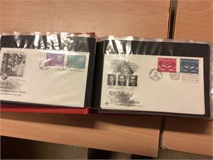 FN 1951 - 1984 samling FDC i 5 album.  Ca 400 brev