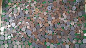 HELA VÄRLDEN stort parti från diverse länder inklusive enstaka silvermynt