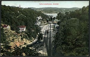Arendal stasjon. 10 ulike kort, hvor 9 i småformat.